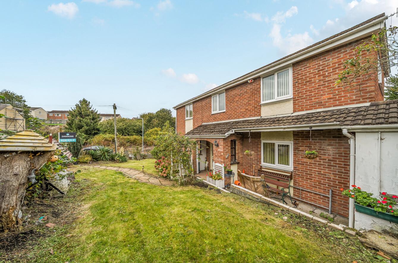 Lan Street, Morriston, Swansea, SA6 7AY